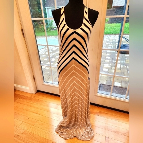 Calvin Klein Dresses & Skirts - Calvin Klein two-tone, striped, stretchy maxi dress size 4